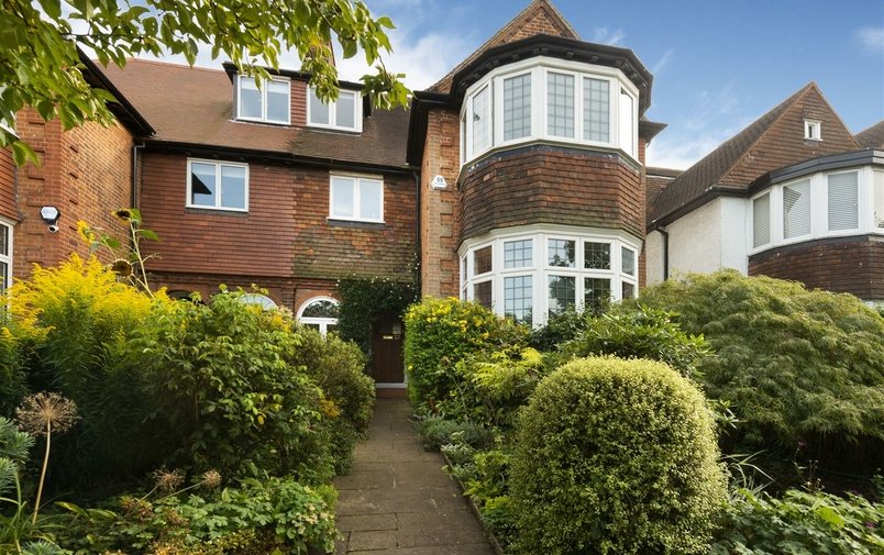 House for sale in The Park, Golders Hill Park