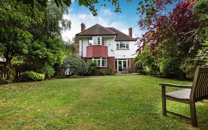 House for sale in The Ridgeway, Golders Green