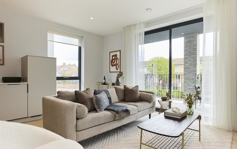 Flat for sale in 15 Coverdale Road, Mapesbury