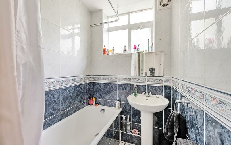 Flat for sale in Tudor Close, Belsize Park