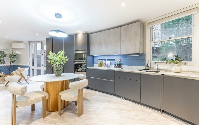 Flat for sale in Upper Hampstead Walk, Hampstead