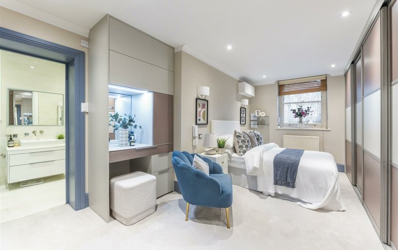 Flat for sale in Upper Hampstead Walk, Hampstead