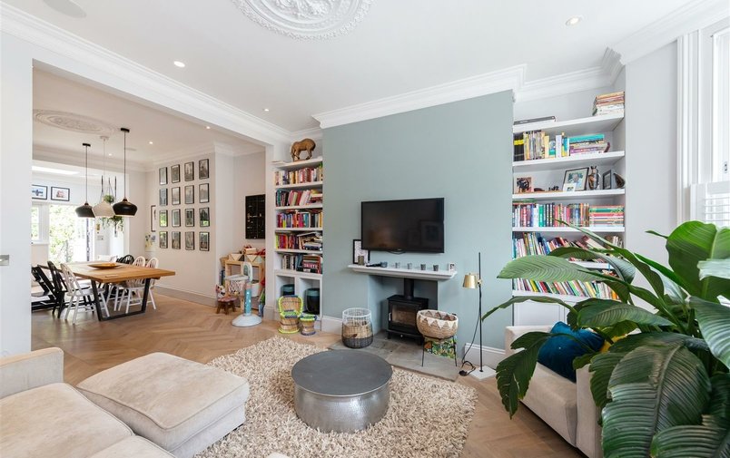 Flat for sale in Upper Park Road, Belsize Park