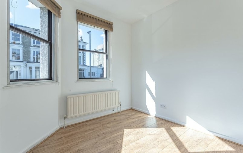 Flat for sale in Upper Park Road, Belsize Park