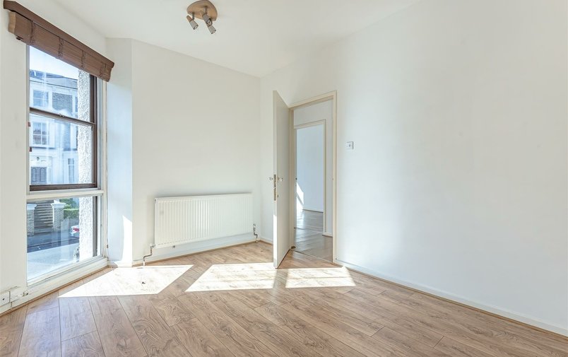 Flat for sale in Upper Park Road, Belsize Park