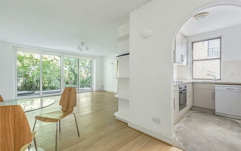 Flat for sale in Upper Park Road, Belsize Park