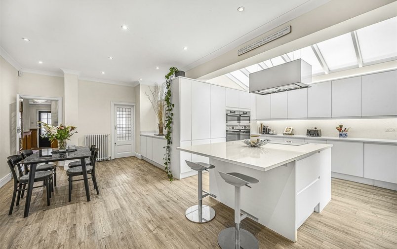 House for sale in West Heath Close, Hampstead