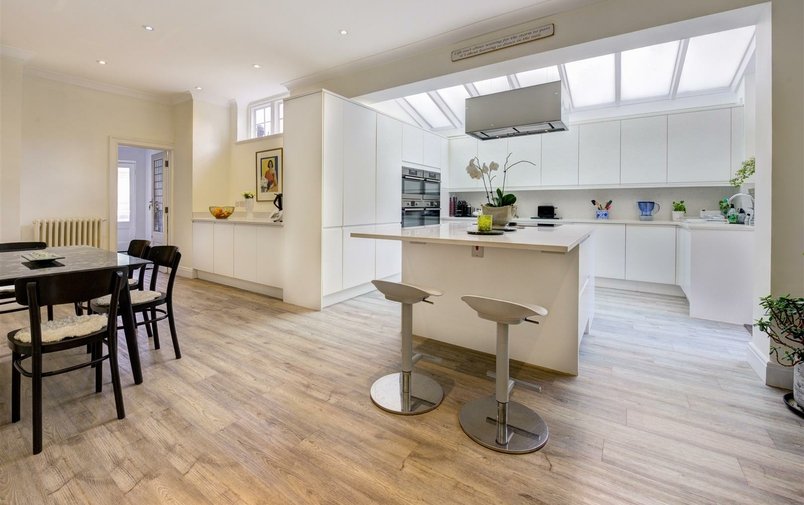 House for sale in West Heath Close, Hampstead