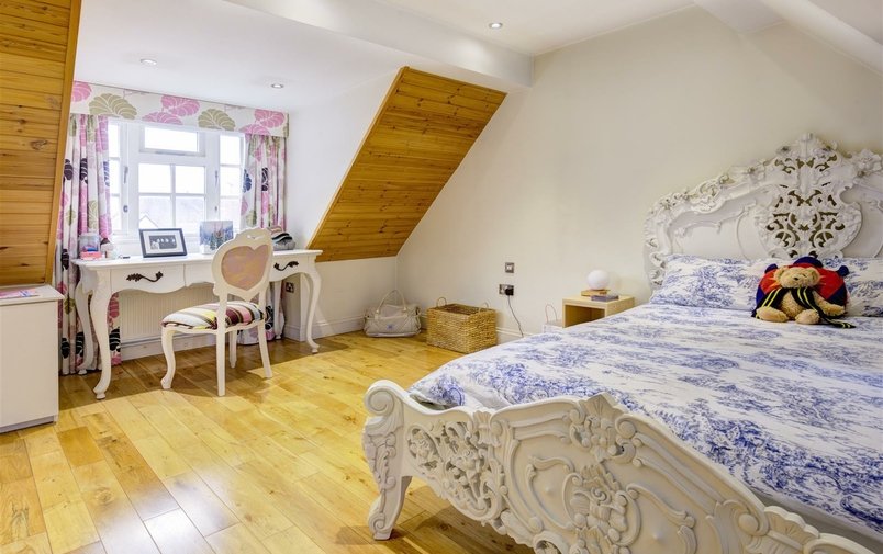 House for sale in West Heath Drive, Golders Hill Park