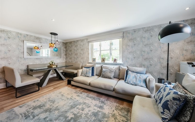 Flat for sale in West Heath Road, Hampstead