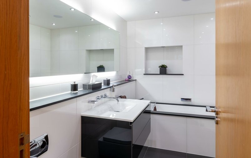 House for sale in West Heath Road, Hampstead