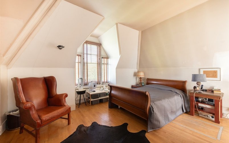 Flat for sale in West Heath Road, Hampstead