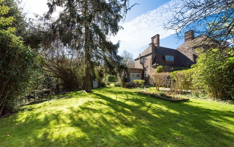 House for sale in Wildwood Road, Hampstead Garden Suburb