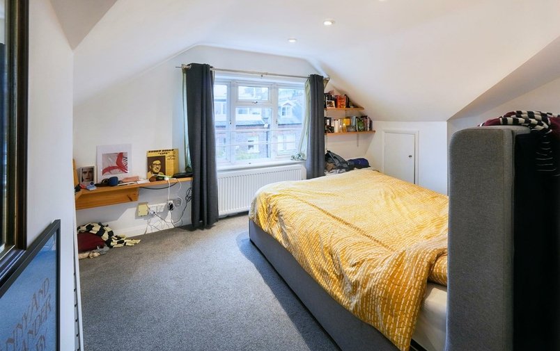 Flat for sale in Willoughby Road, Hampstead Village