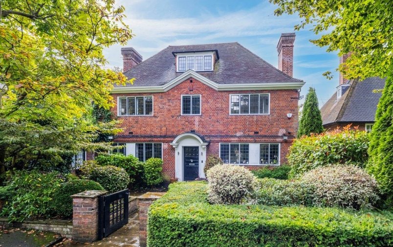 House for sale in Wyldes Close, Hampstead Garden Suburb