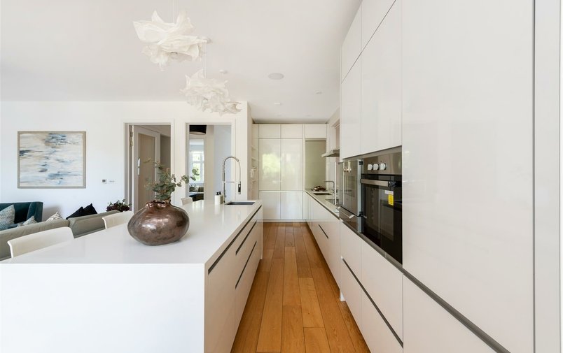 House to rent in Briardale Gardens, Hampstead
