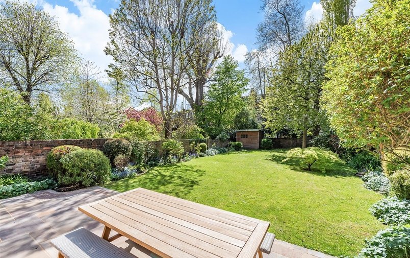 Property to rent in Canfield Gardens, South Hampstead