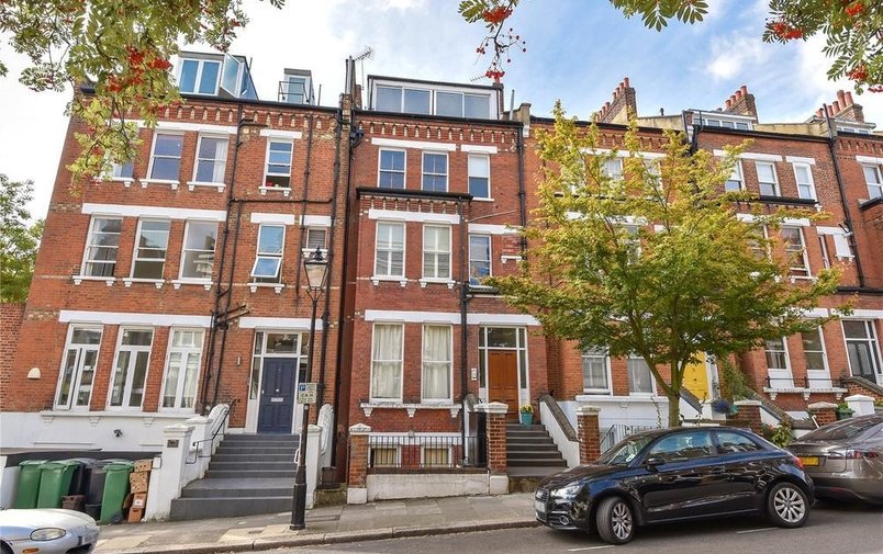 Property to rent in Carlingford Road, Hampstead