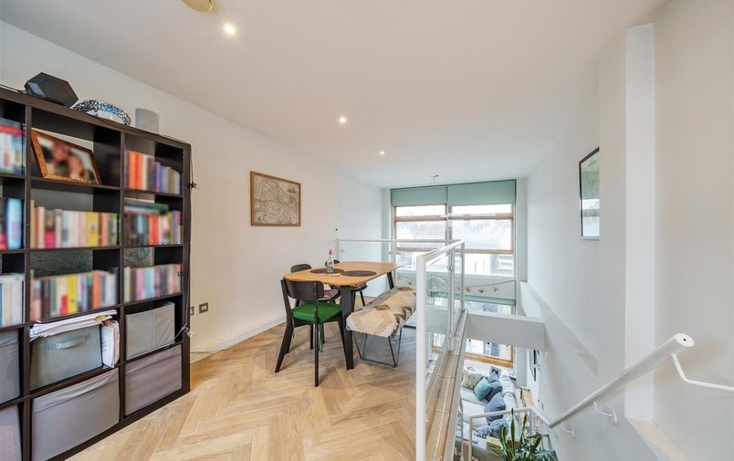 Flat to rent in The Chalk House, Camden