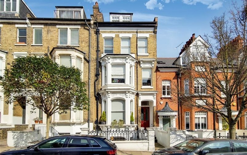 Property to rent in Denning Road, Hampstead