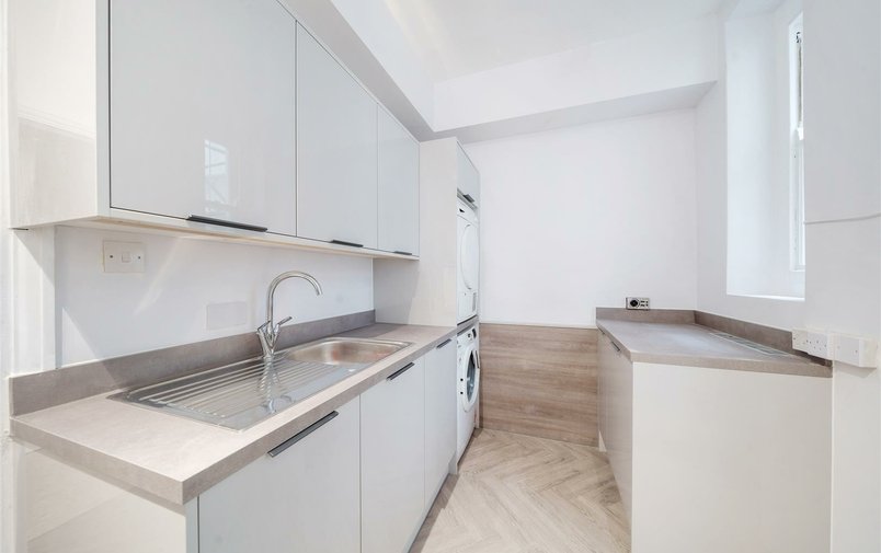 Property to rent in East Heath Road, Hampstead