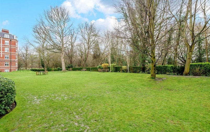 Property to rent in East Heath Road, Hampstead