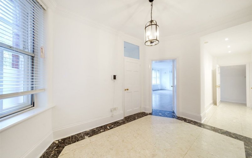 Property to rent in East Heath Road, Hampstead