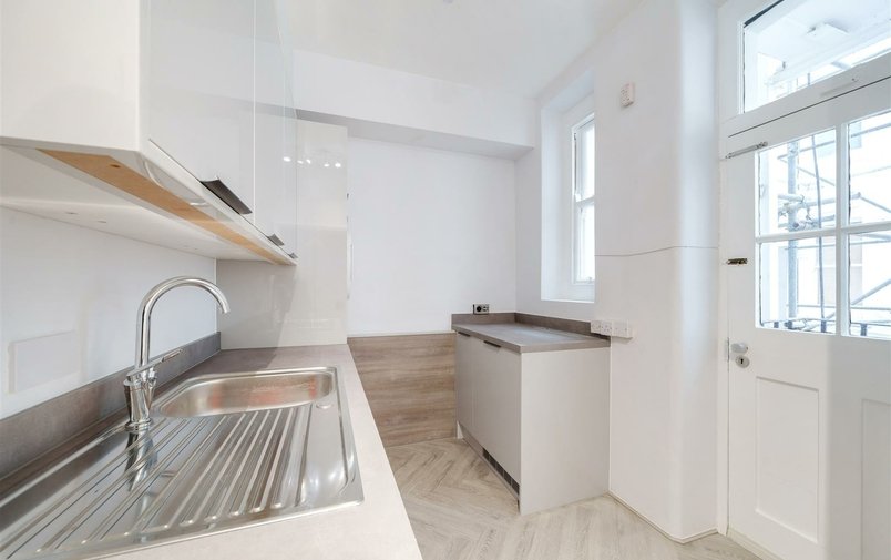 Property to rent in East Heath Road, Hampstead