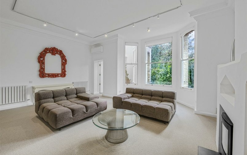 Flat to rent in Ellerdale Road, London