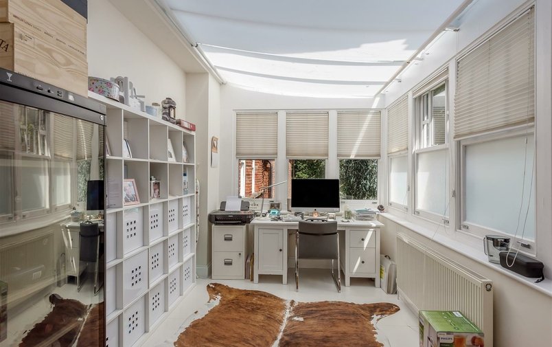 Flat to rent in Ellerdale Road, Hampstead