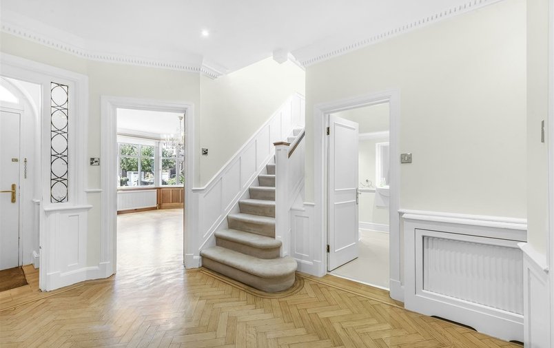 House to rent in Farm Avenue, The Hocrofts