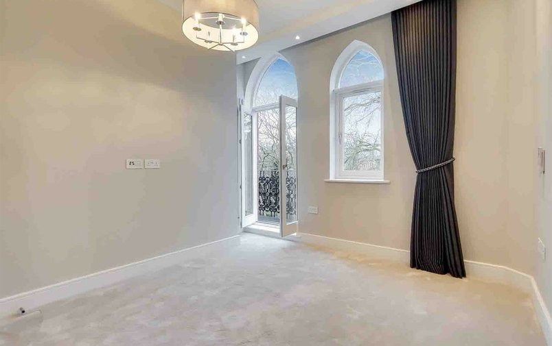 Property to rent in Fitzjohns Avenue, Hampstead