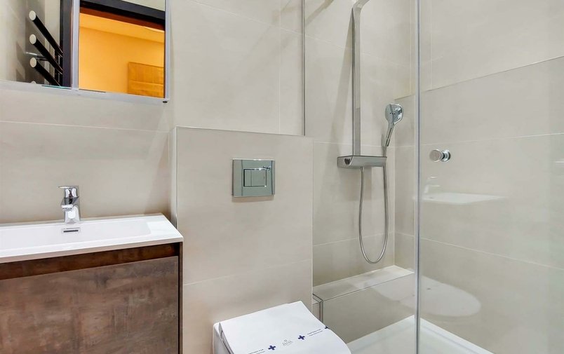 Flat to rent in Fitzjohns Avenue, Hampstead