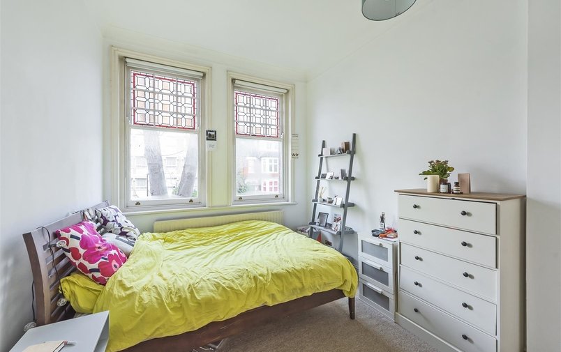 Property to rent in Frognal, Hampstead