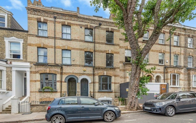 House to rent in Gayton Road, London