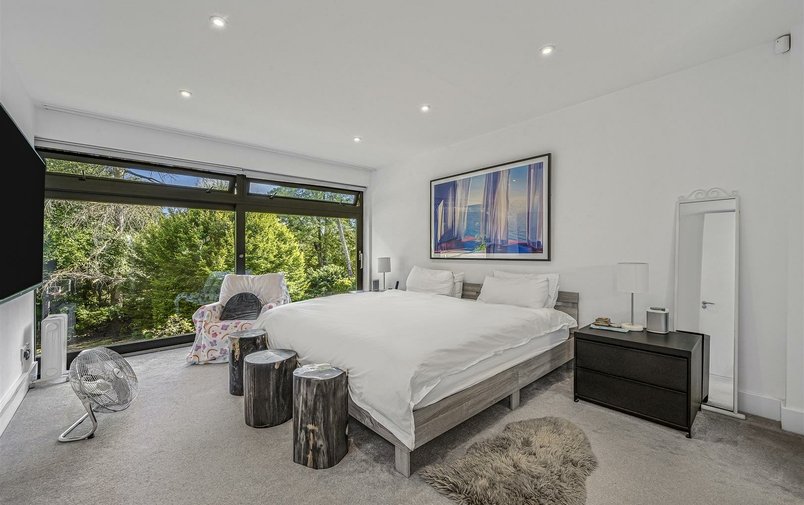 House to rent in Golders Park Close, Golders Hill Park