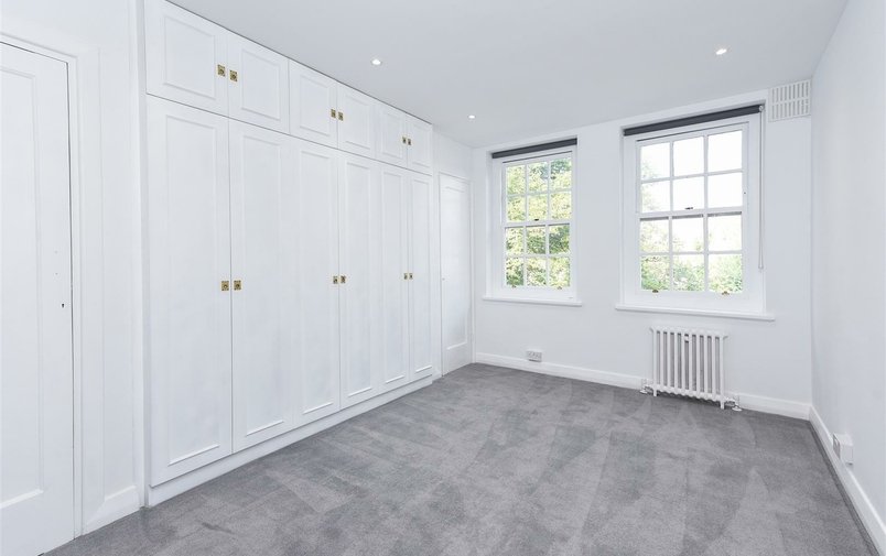 Flat to rent in Prince Arthur Road, Hampstead