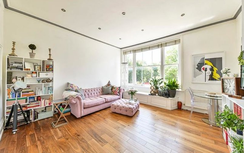 Flat to rent in Haverstock Hill, Hampstead