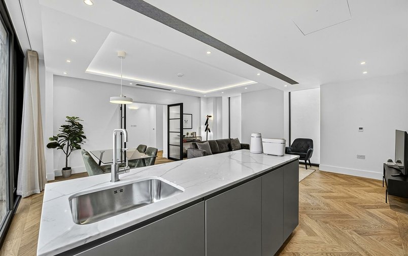Flat to rent in Haverstock Hill, Belsize Park