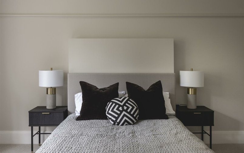 House to rent in Heath Drive, Hampstead