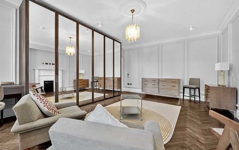 House to rent in Heath Drive, Hampstead