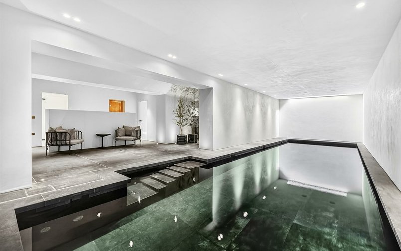 House to rent in Heath Drive, Hampstead