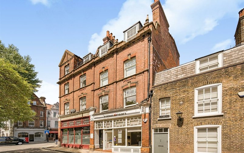 Flat to rent in 2 Heath Street, London