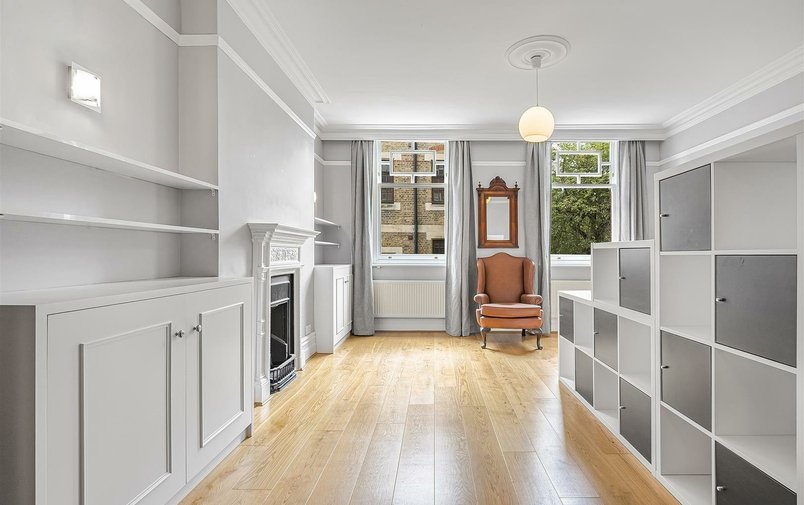 Flat to rent in 2 Heath Street, London