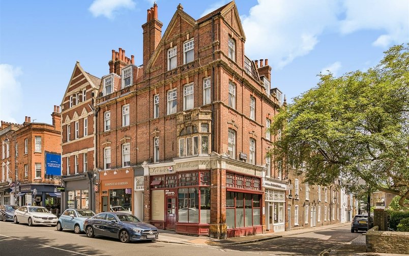 Flat to rent in 2 Heath Street, London