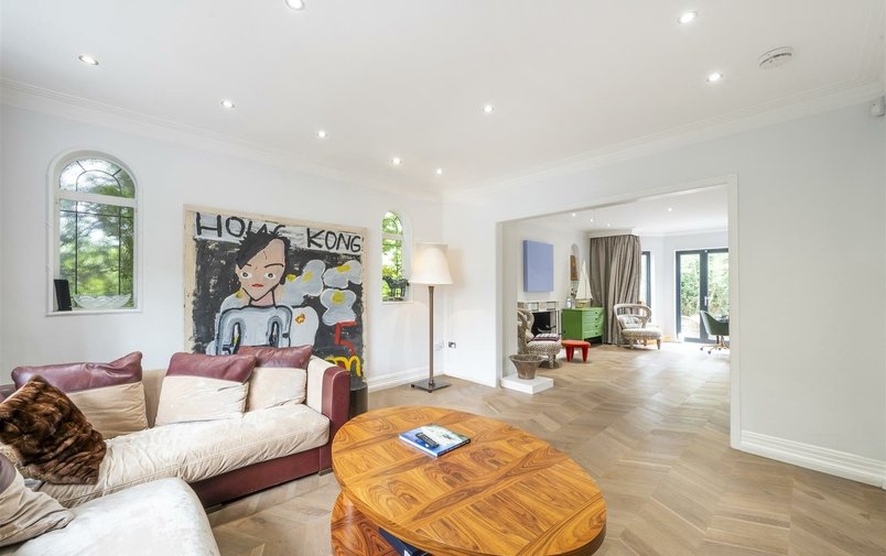 House to rent in Hermitage Lane, Hampstead