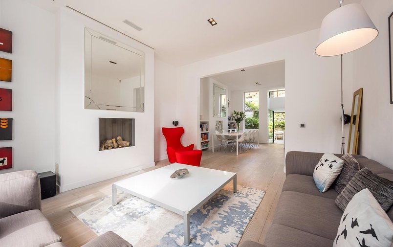 Flat to rent in Kemplay Road, Hampstead Village