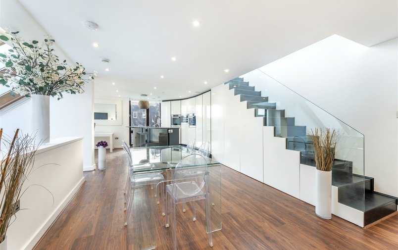 House to rent in Lakis Close, Hampstead Village