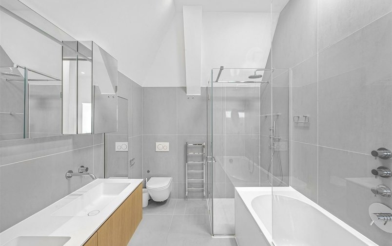 Property to rent in Linden Lea, London