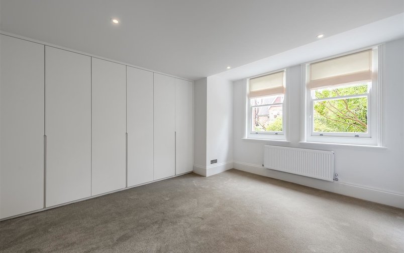 Flat to rent in Lindfield Gardens, Hampstead